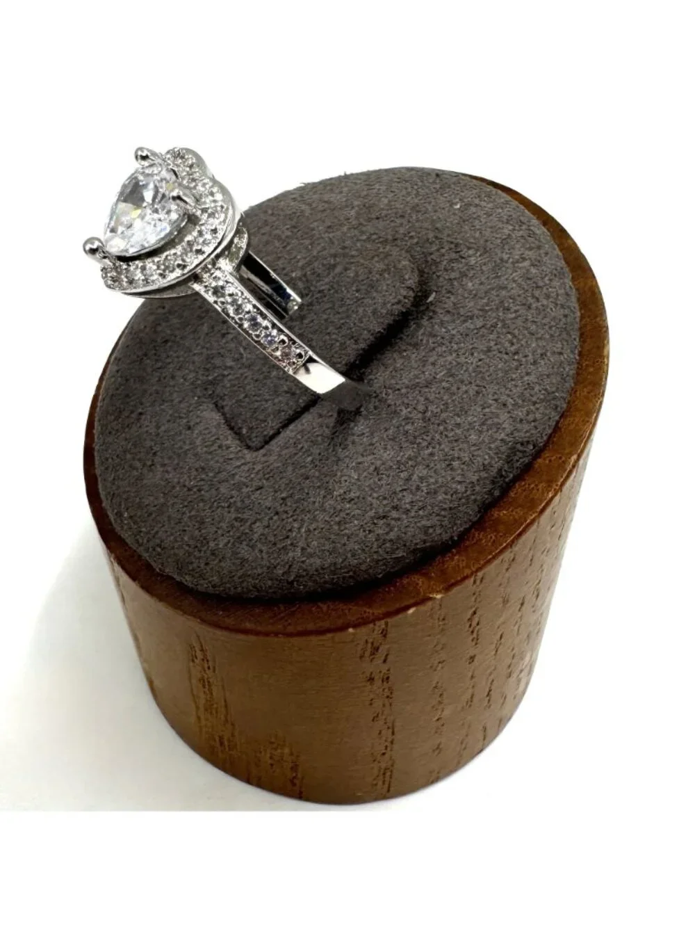 Sterling Silver 925 Heart Shaped Cubic Zirconia Statement Ring Size 8.75